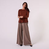 Amyic Embroidery Sweatshirt Chocolate