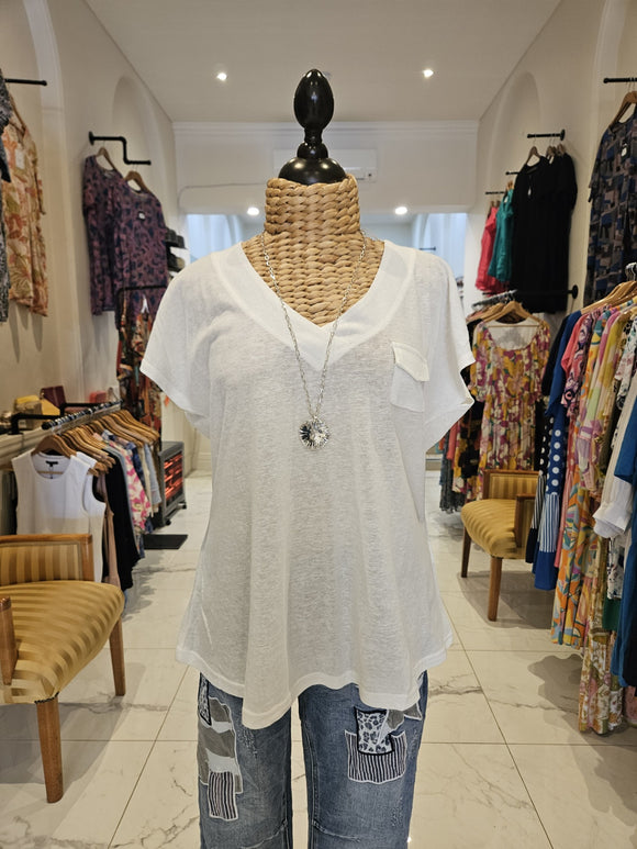 Amyic V Neck Tee White